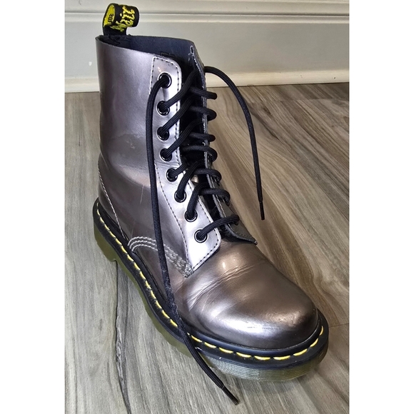 Doc Martens Pascal Pewter Spectra Metallic Leather Boots, Size 6 US - Picture 12 of 13